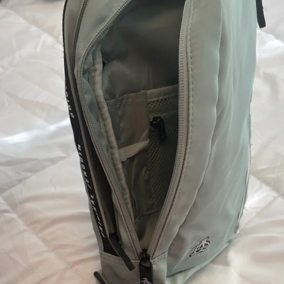 Original Penguin Mint Green Sling Bag - Picture 4 of 5